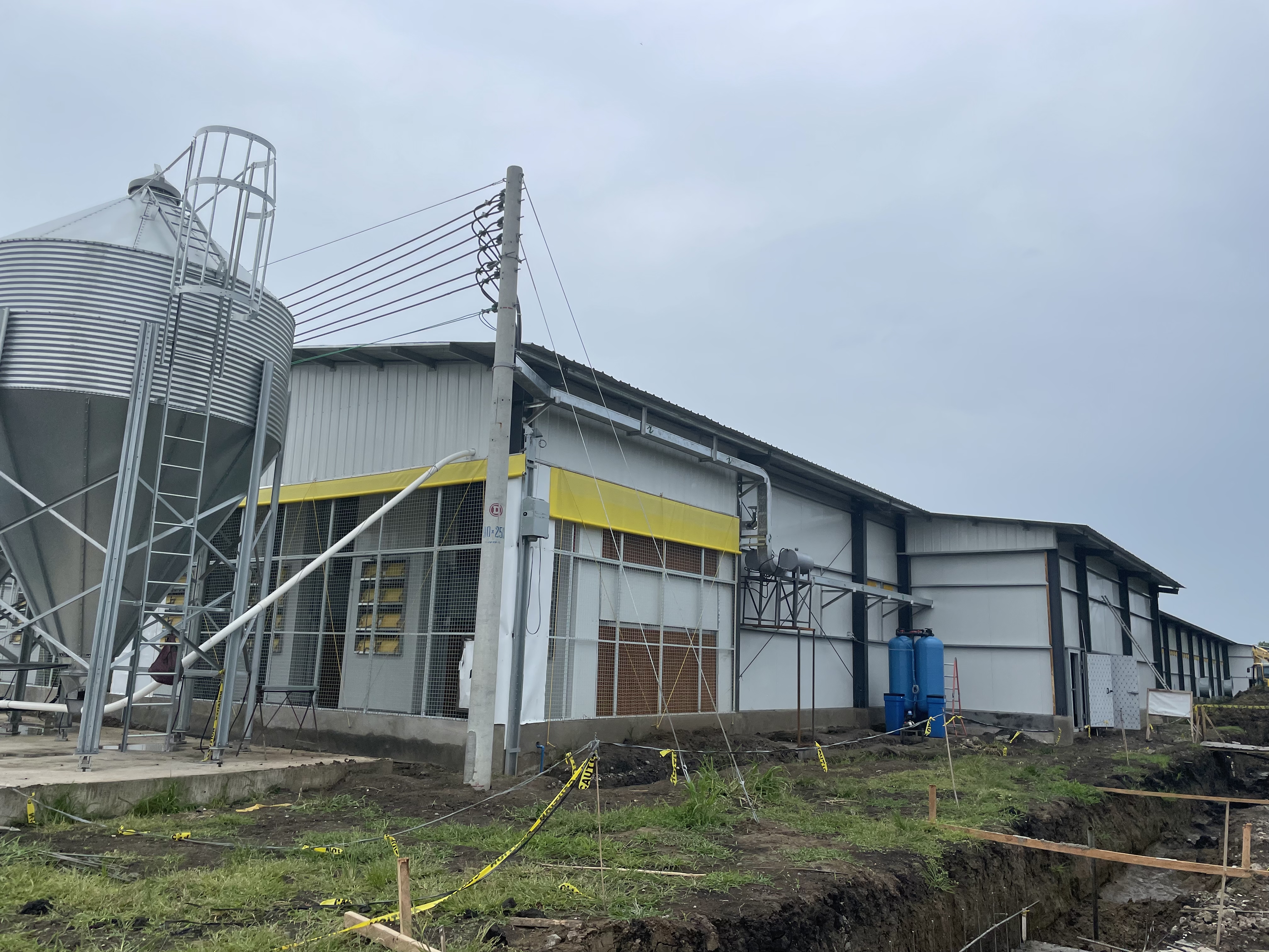 What is steel hangar?